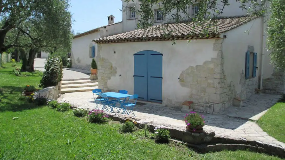 Gîte L'Emiliana à Roquefort les Pins Gîtes de France Alpes-Maritimes