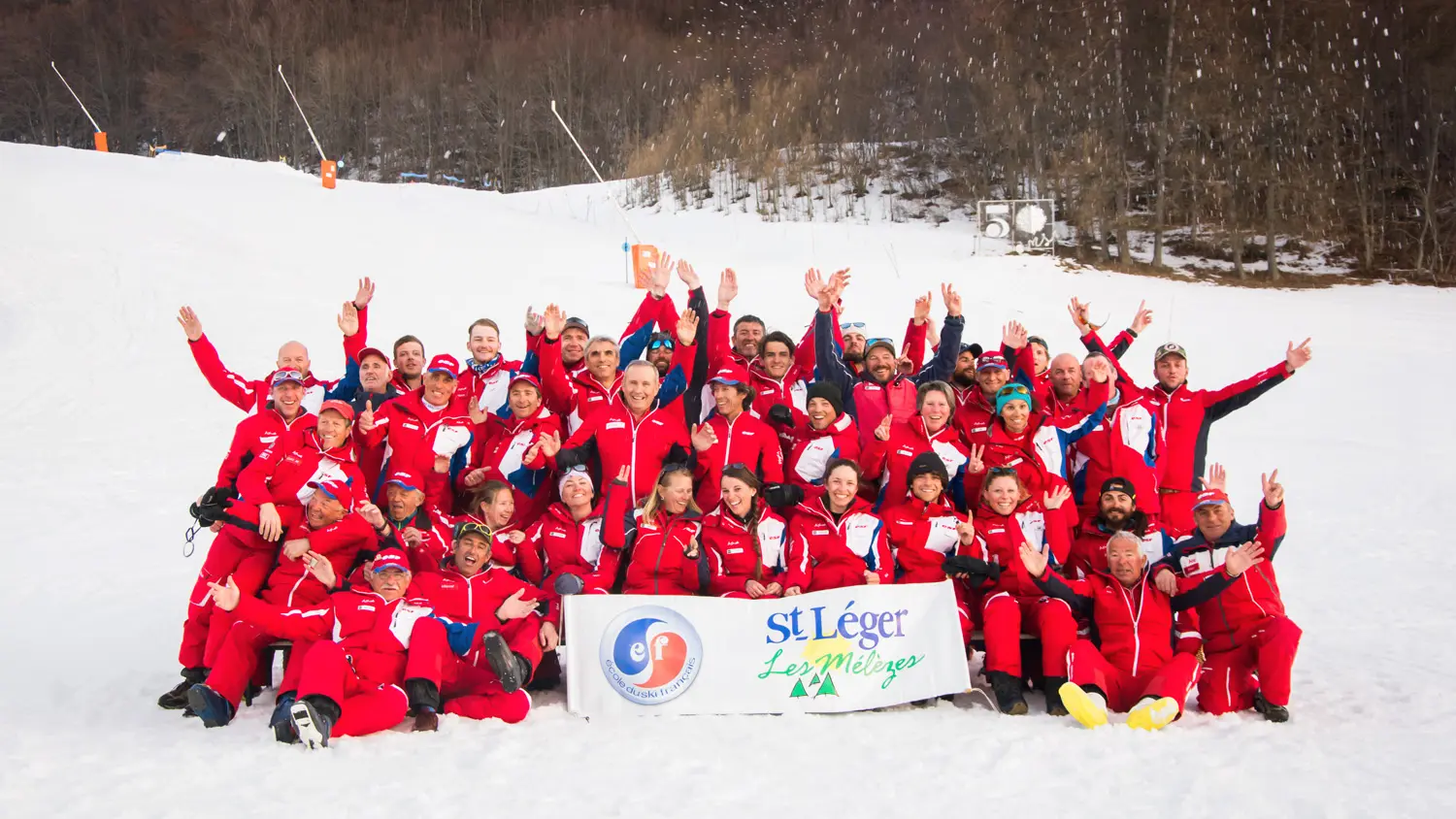 Les moniteurs de l'ESF St Léger-les-Mélèzes