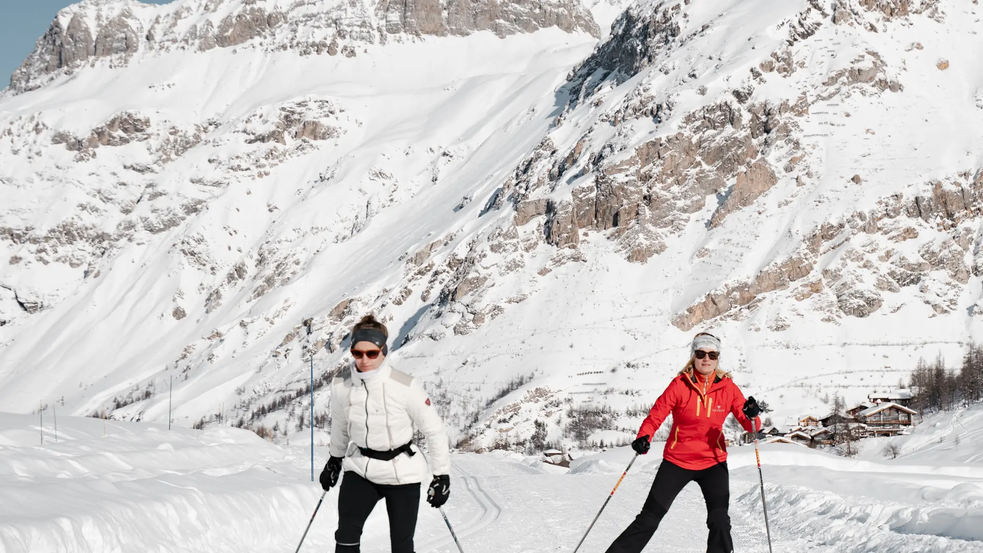 Cession ski de fond entre amies dans la Vallée du Manchet à Val d'Isère