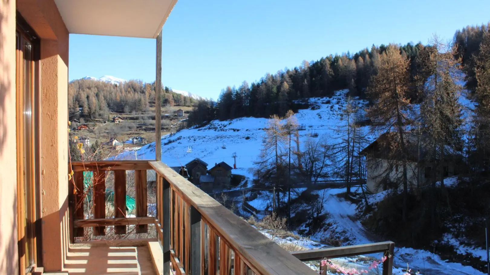 Gîte Les Biches-Balcon/Terrasse-Roubion les Buisses-Gîtes de France des Alpes-Maritimes