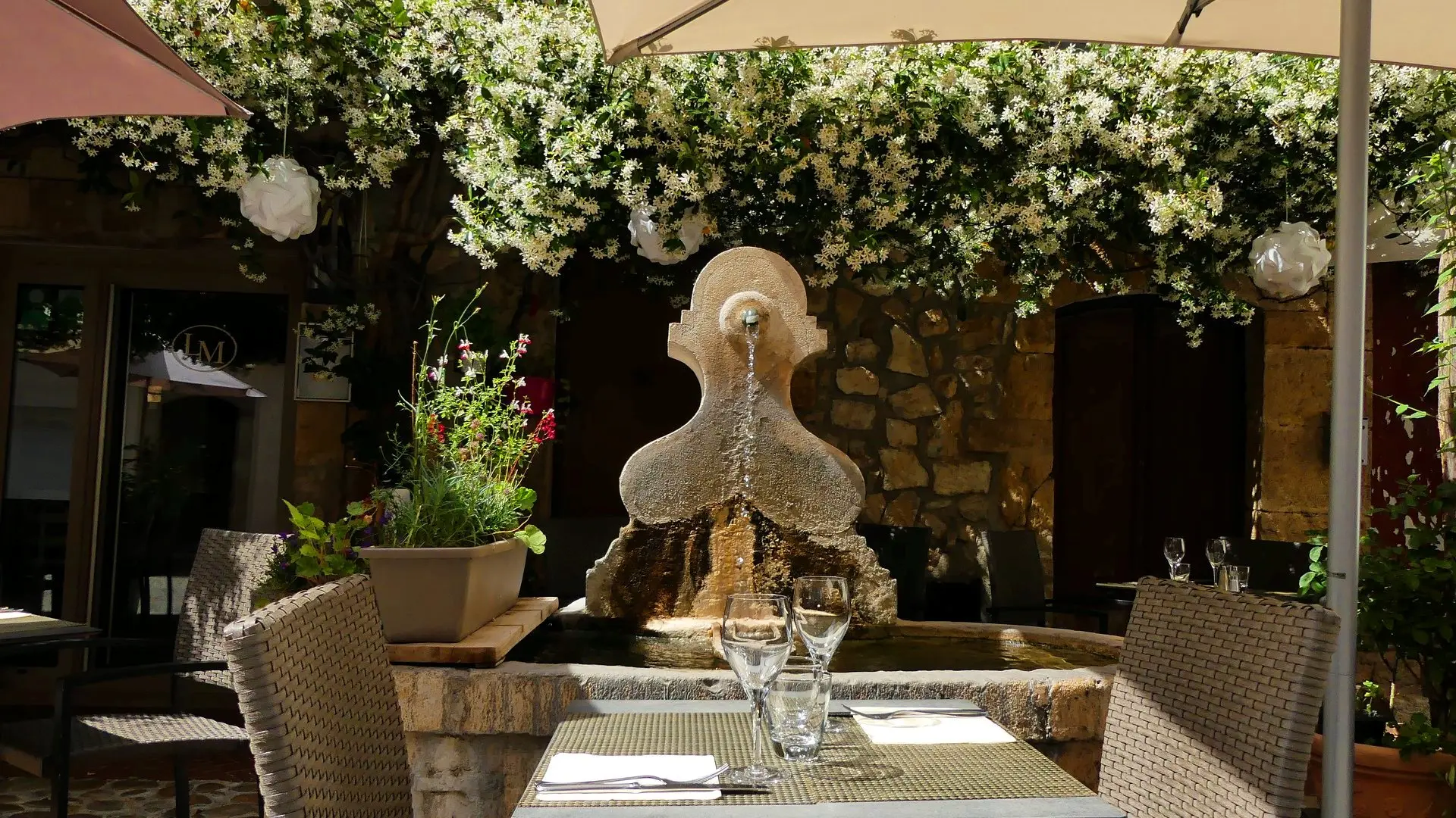 La Fontaine sous le jasmin