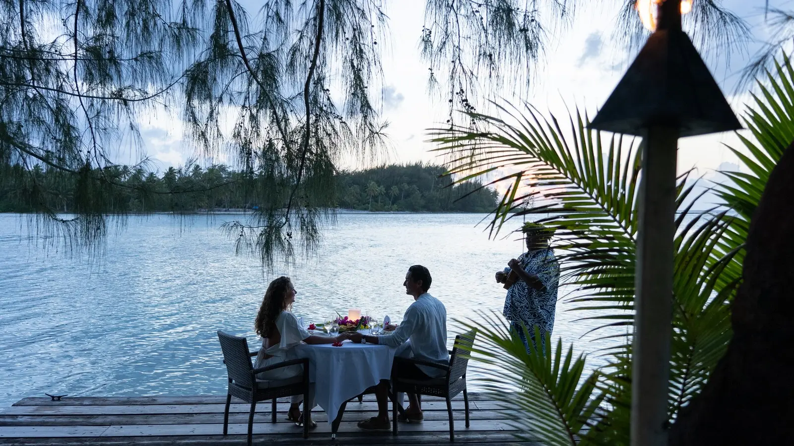 Lagoon Service Bora Bora