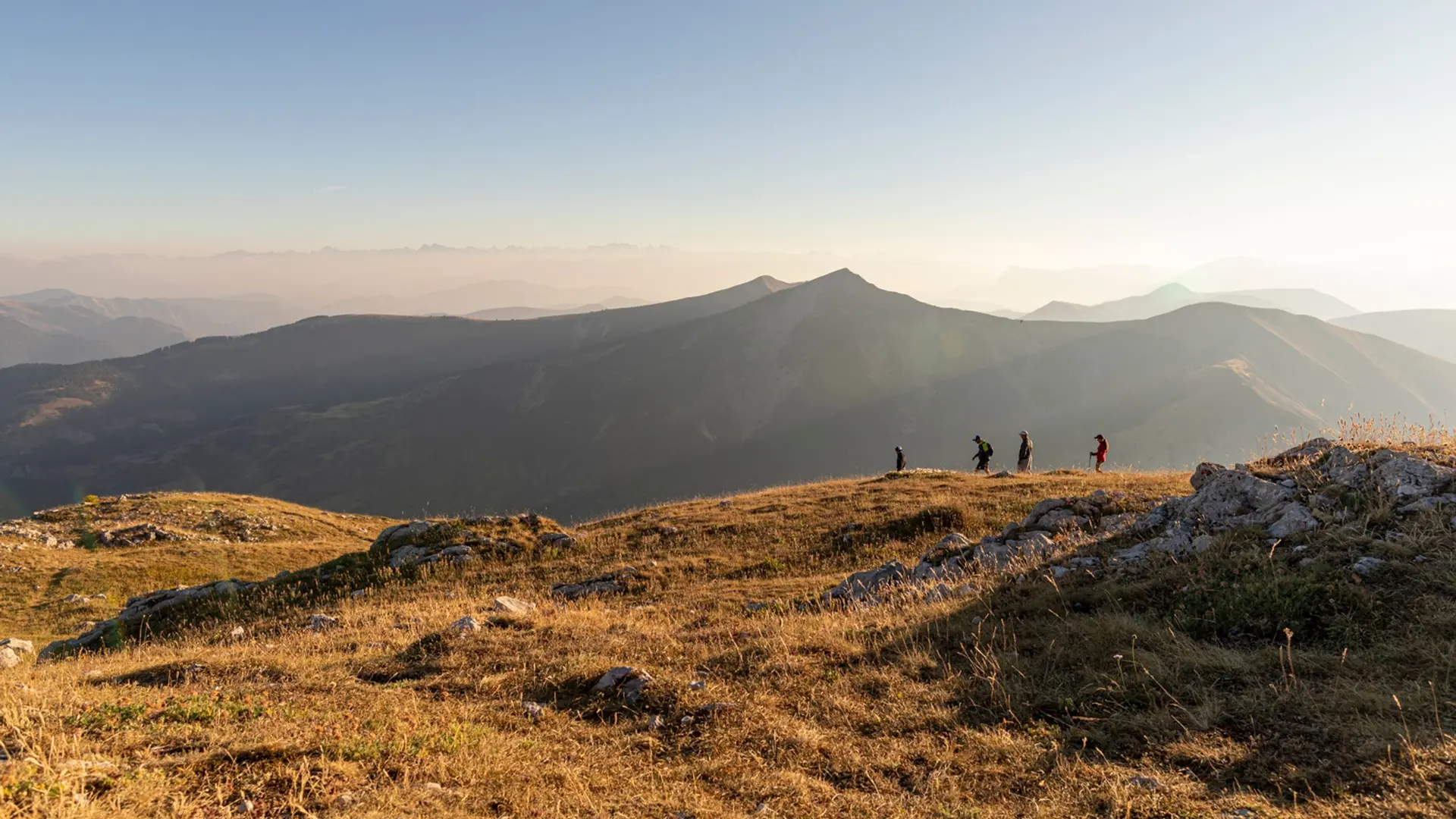 Coucher de soleil au sommet des Monges