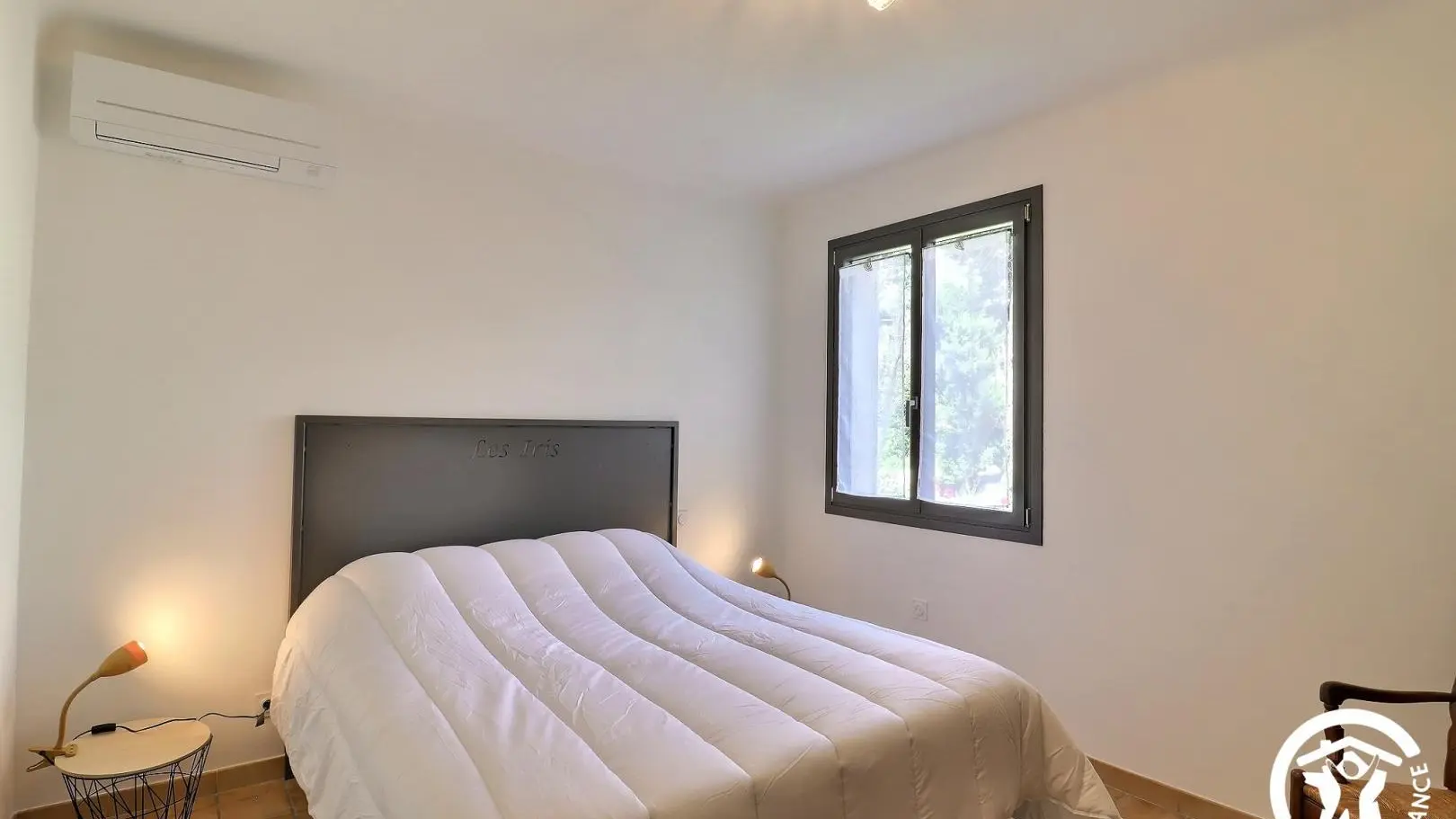 chambre les iris, lit 160-200