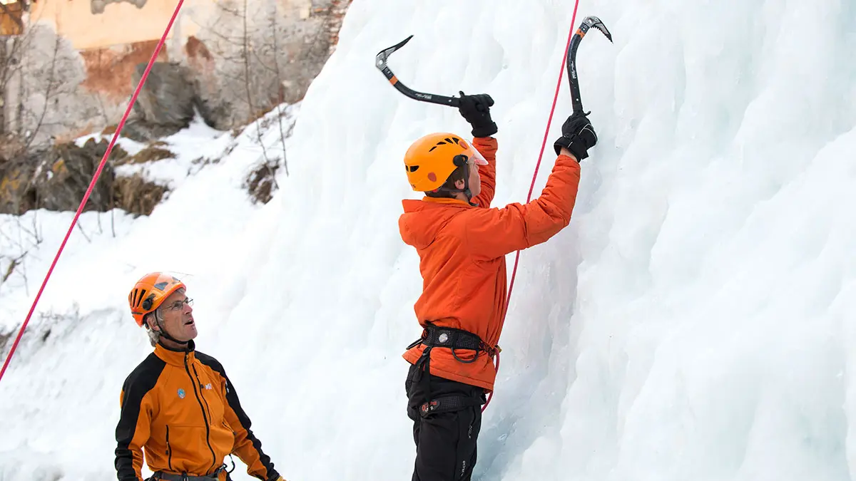 Cascade de glace Aiguilles