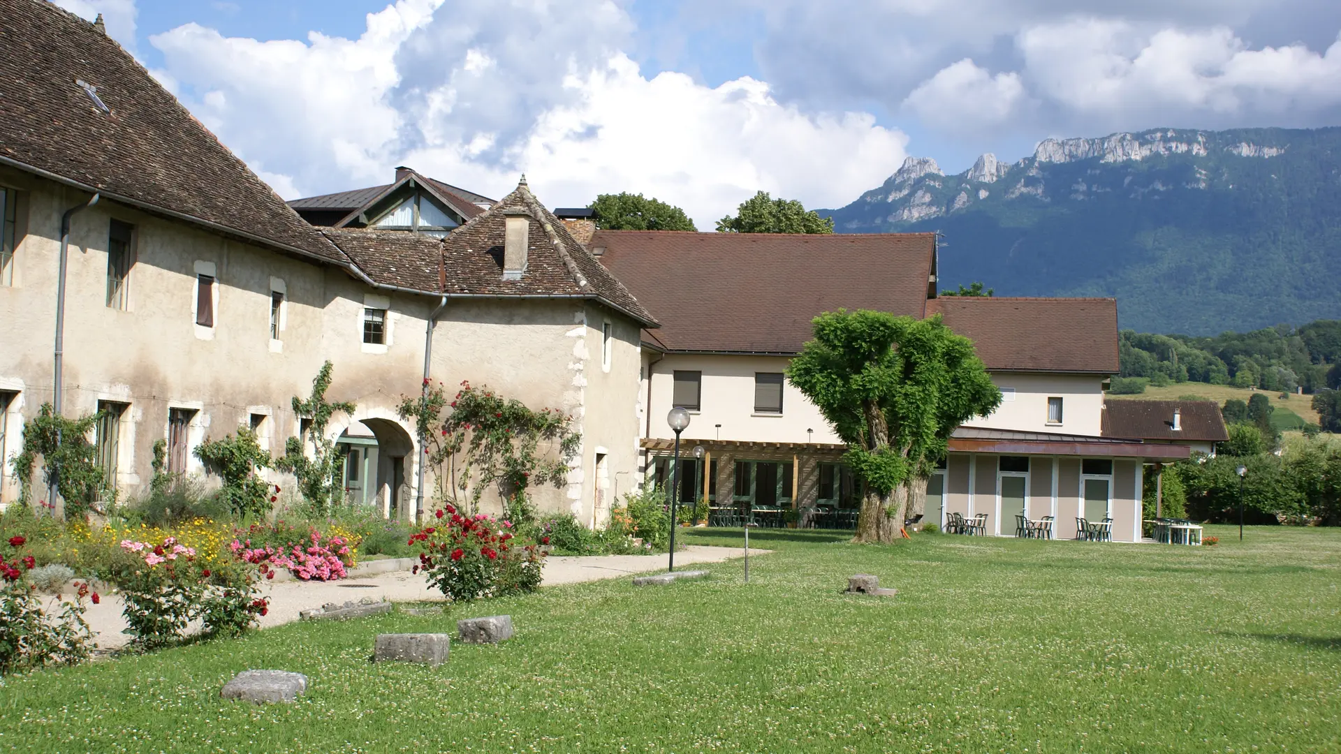 Façade