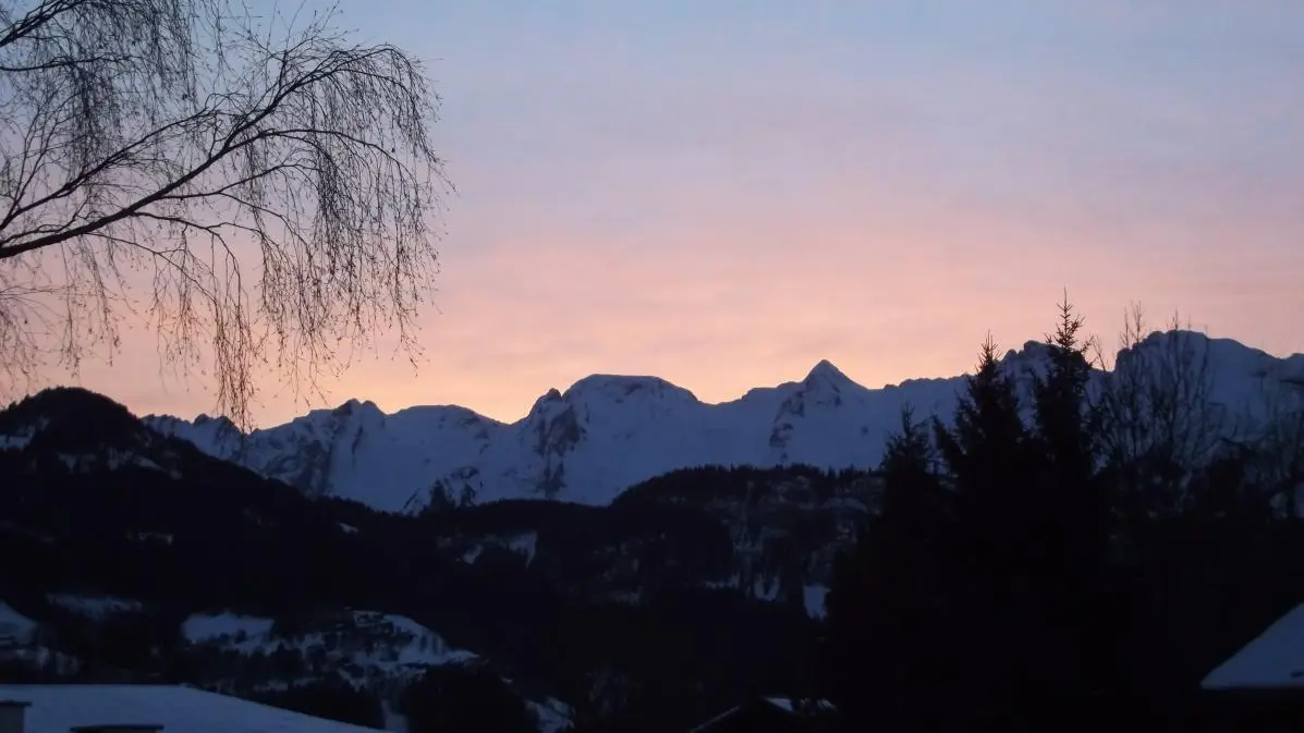 Lever du jour  sur les aravis