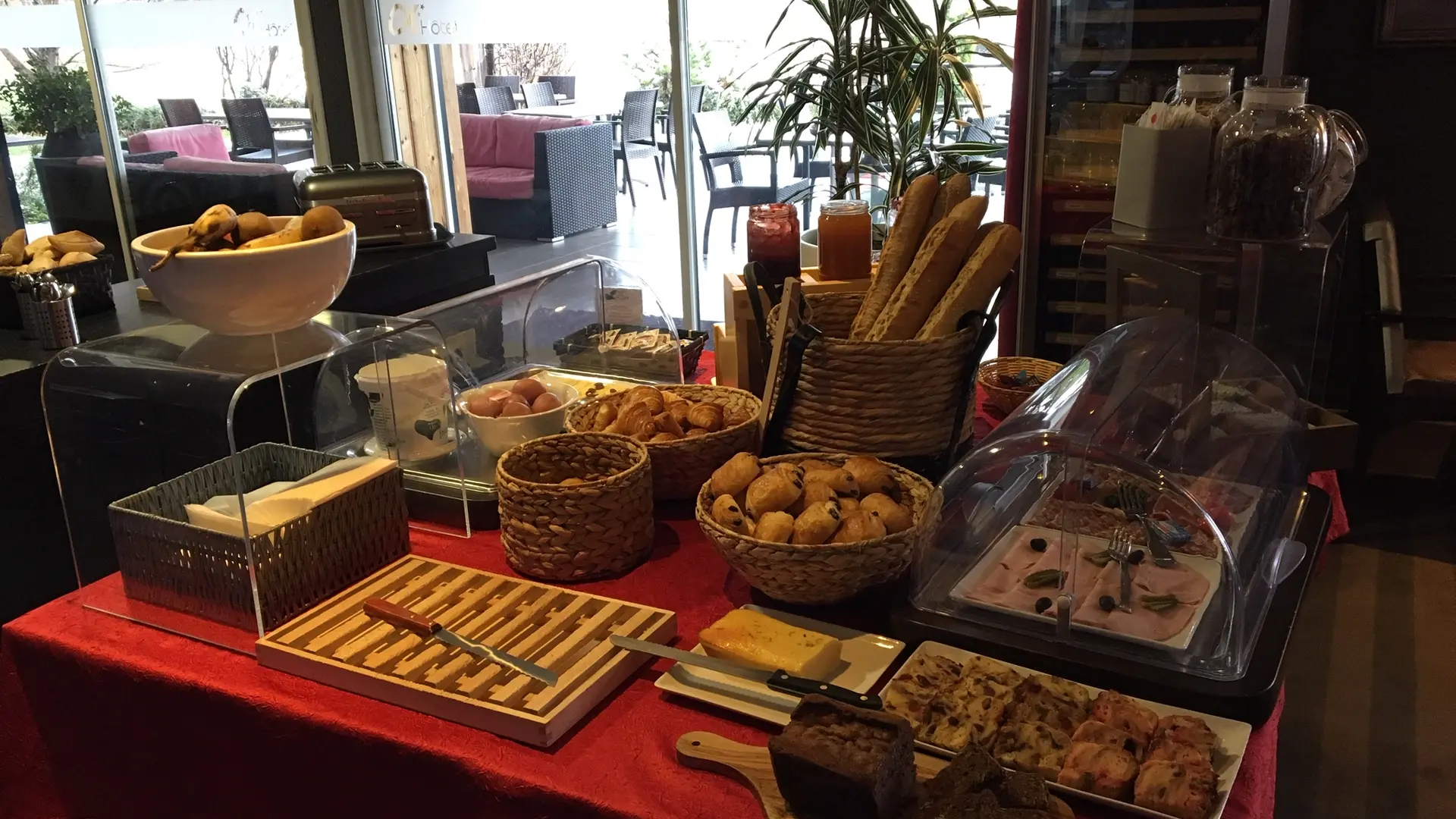 Petit déjeuner à Ax'Hôtel