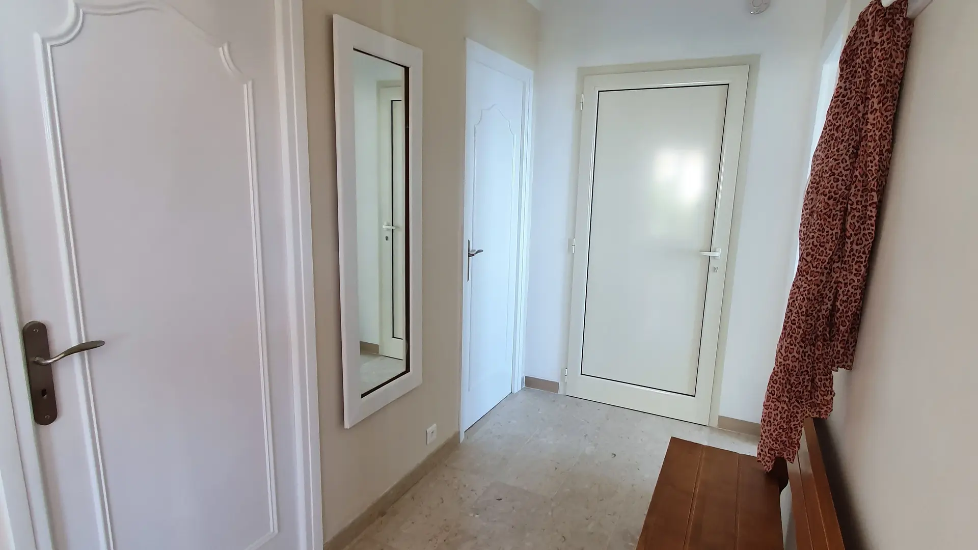 Gîte Villa Bel Horizon-Hall d'entrée-Eze-Gîtes de France des Alpes-Maritimes