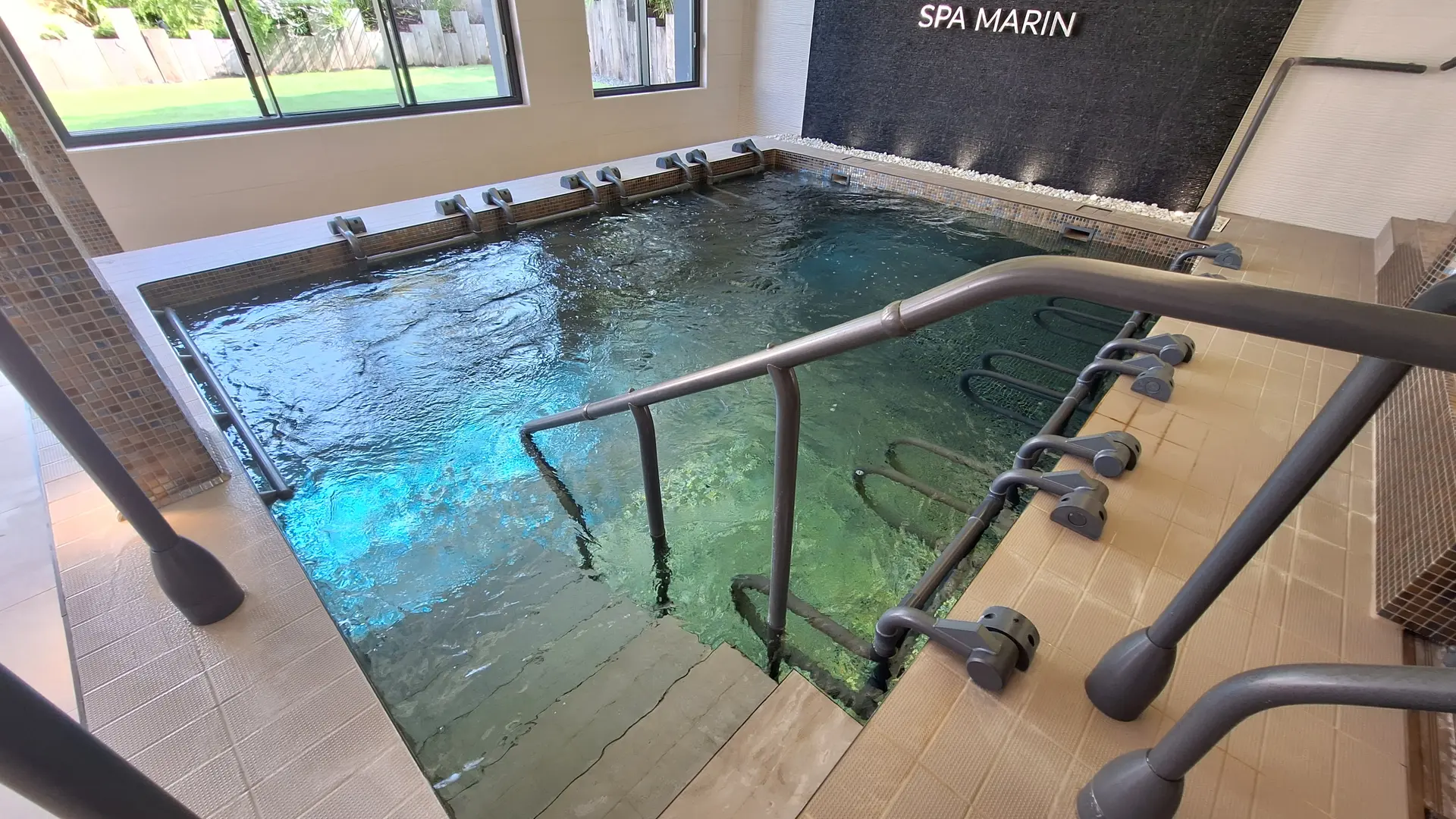 Bassin au spa marin