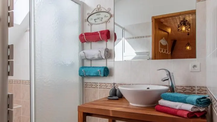 Salle d'eau chambre 3