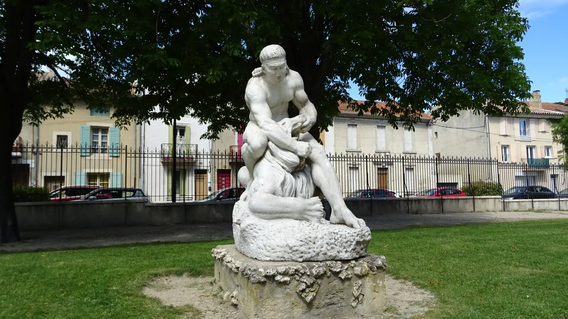 SAMSON TERRASSANT UN LION