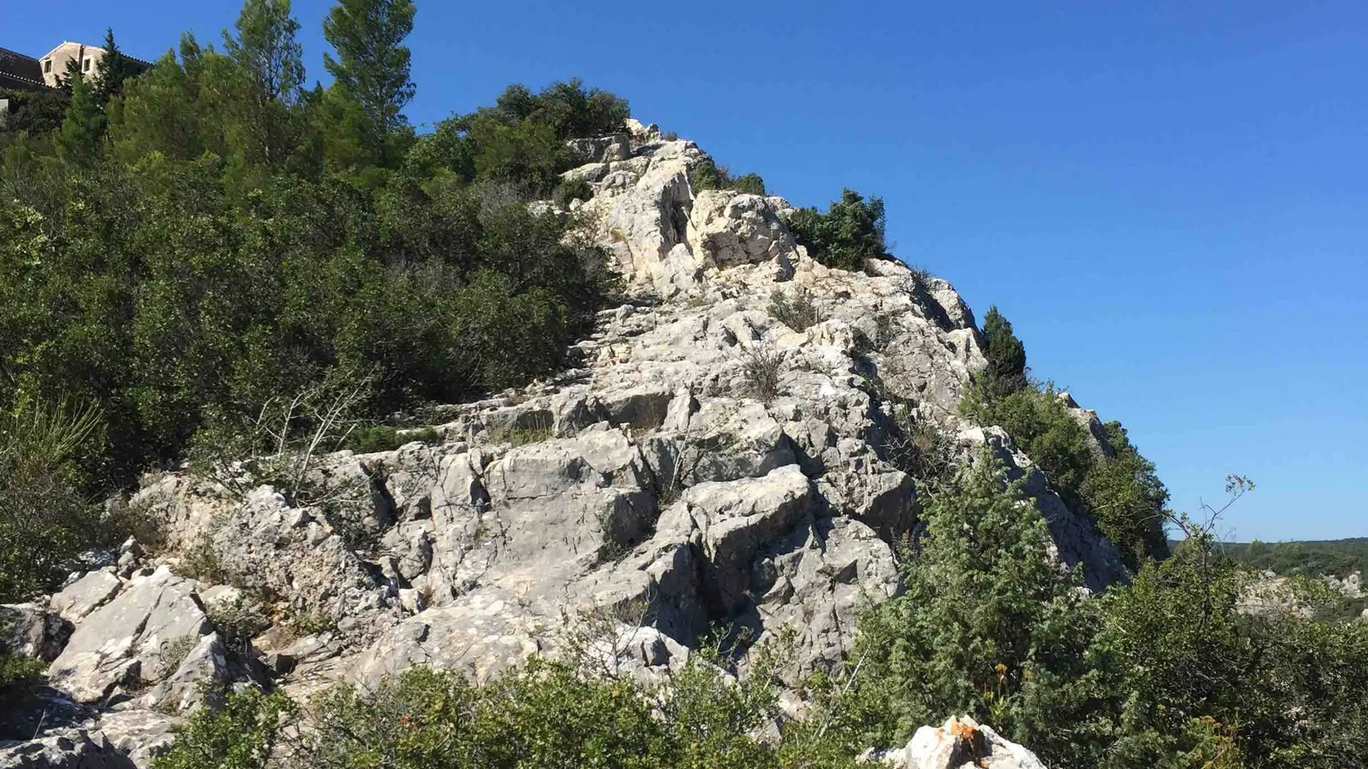Passage en bord de falaise