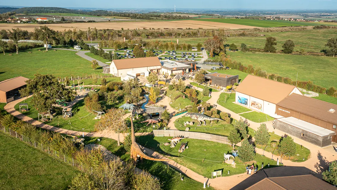 Paléopolis, la colline aux dinosaures_Gannat