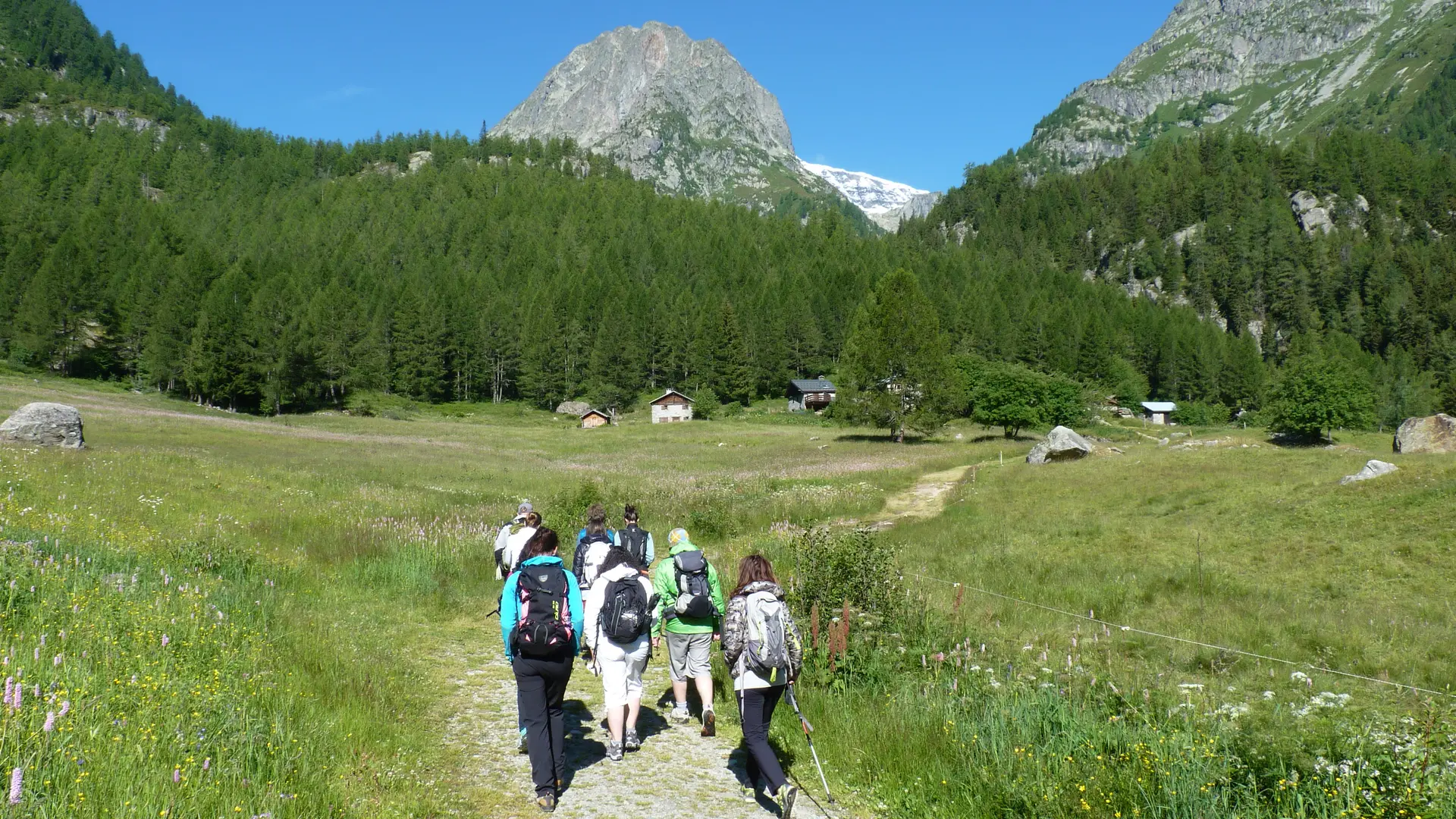 En direction du vallon de Bérard