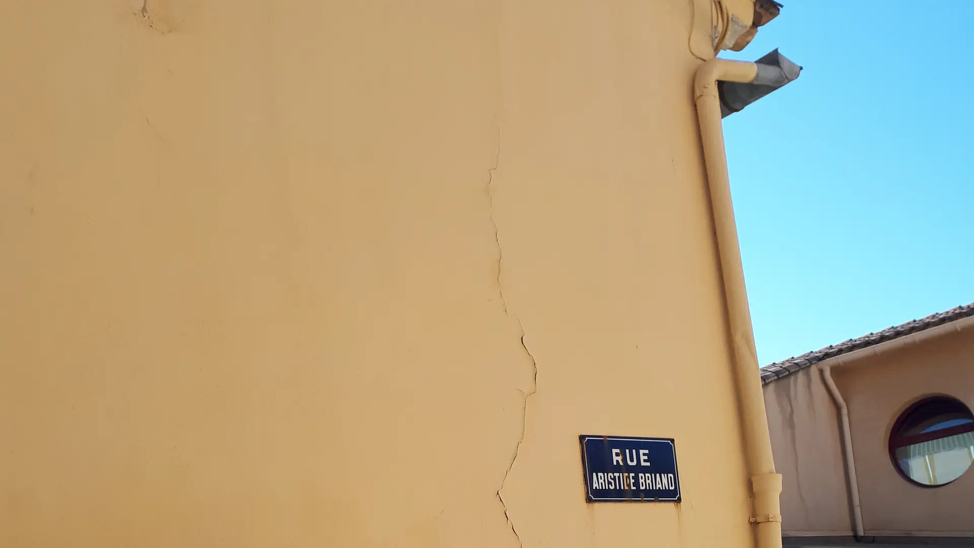 Plaque rue A. Briand