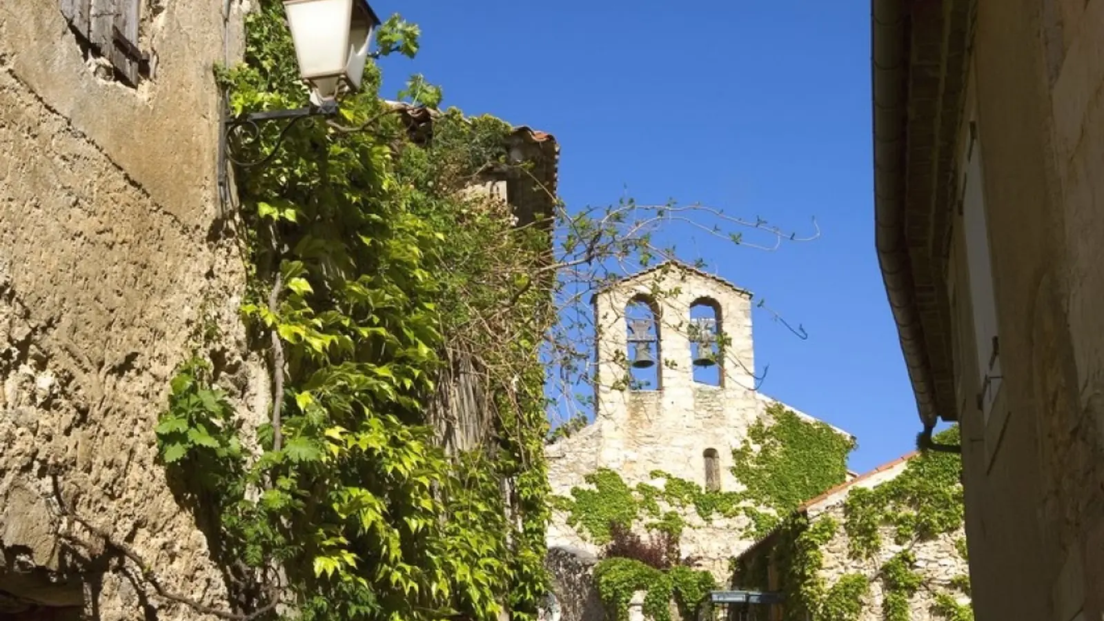 L'église vue de l'extérieur- Eglise Notre Dame de Bonne Aventure OT LUB