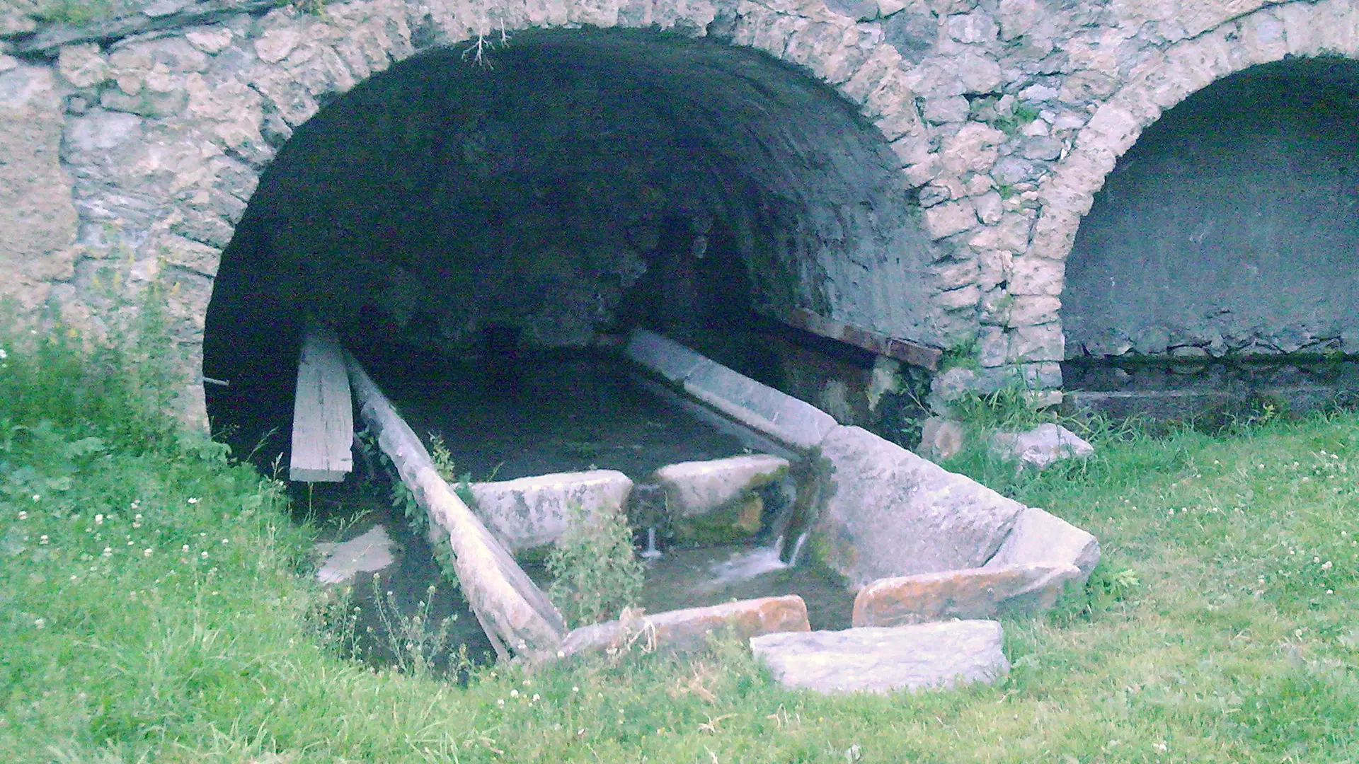 Fontaine - Lavoir Saint Martin - Villar d'Arène - La Grave