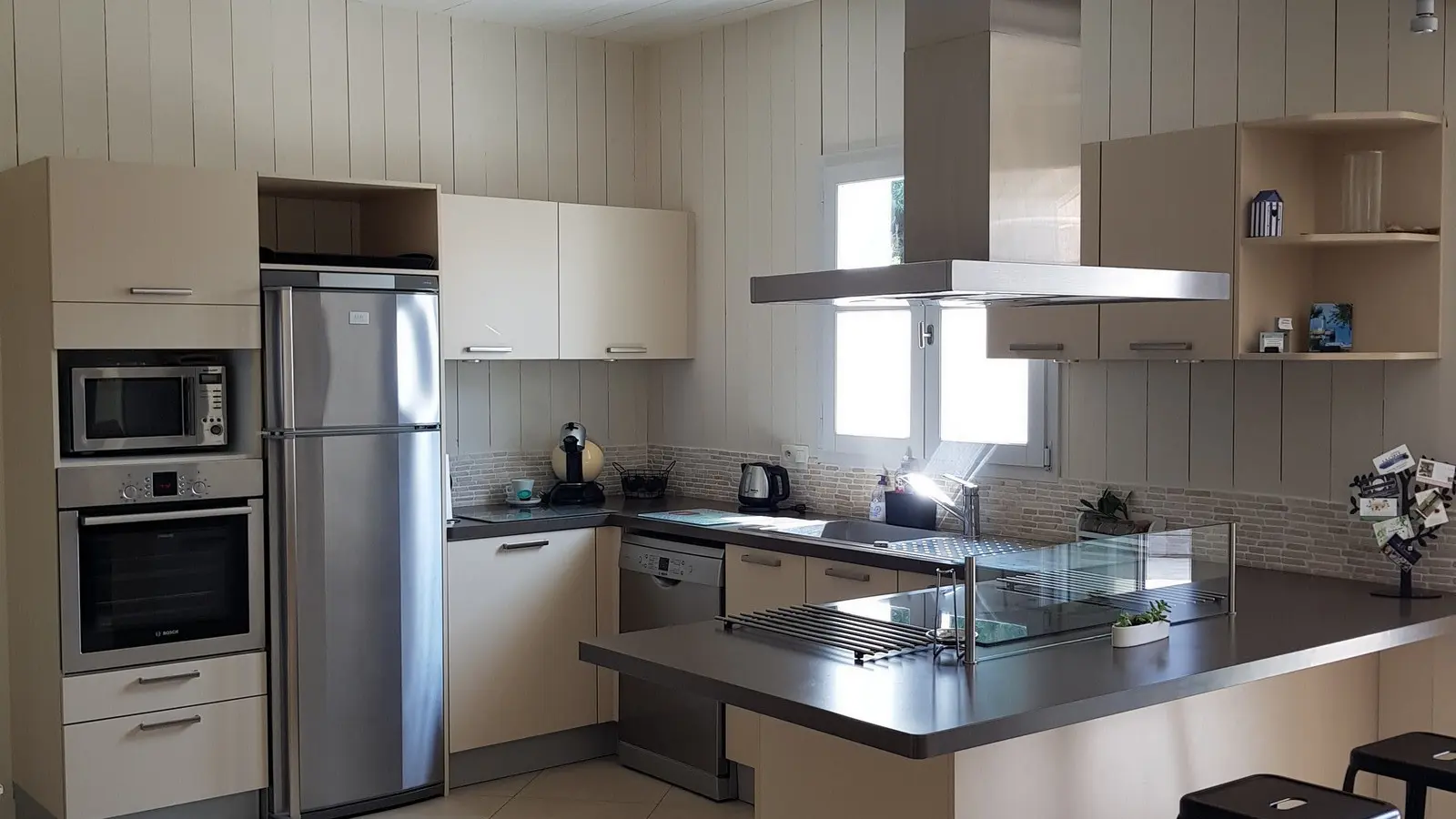 Kitchen side