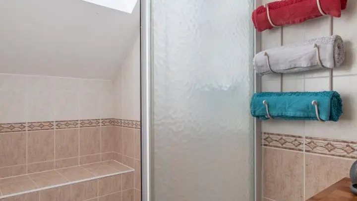 Salle d'eau chambre 3