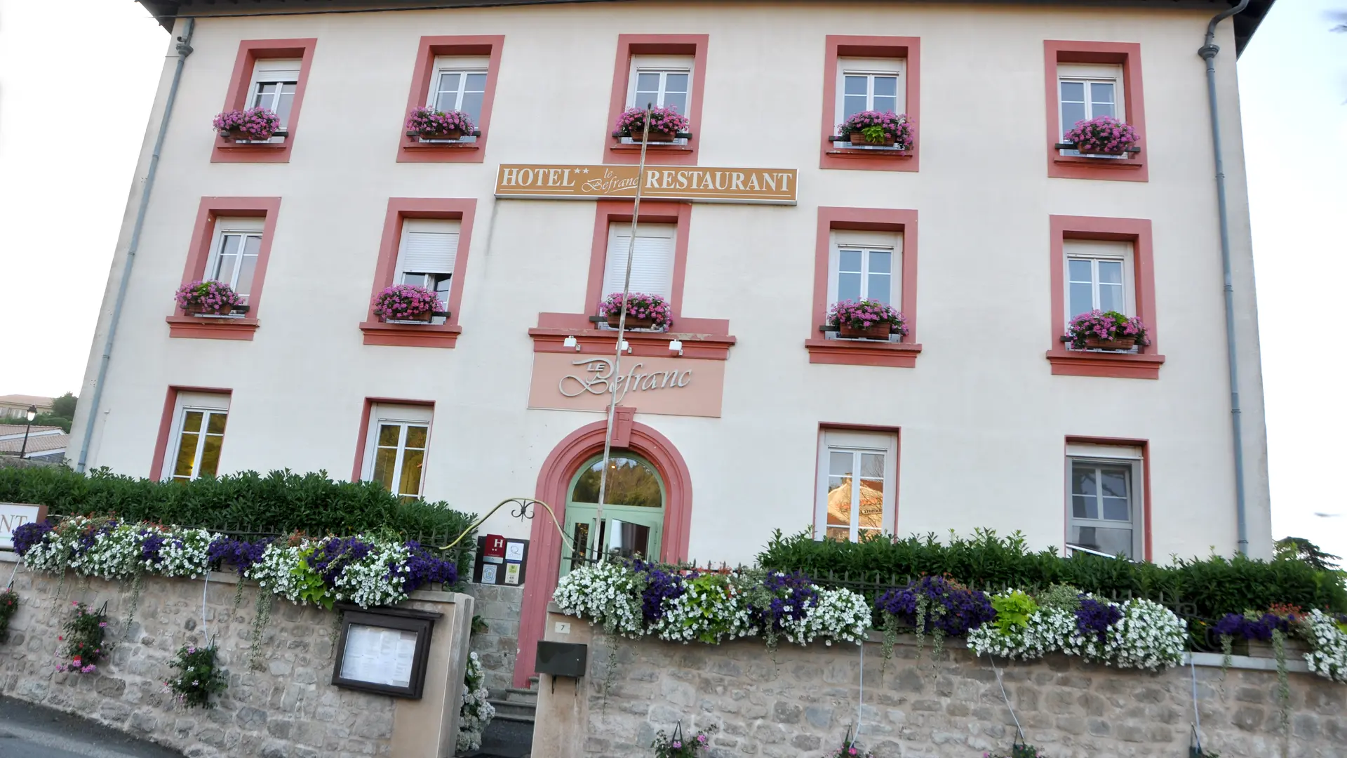 Hôtel Restaurant Le Béfranc - St Bonnet le Château 42380