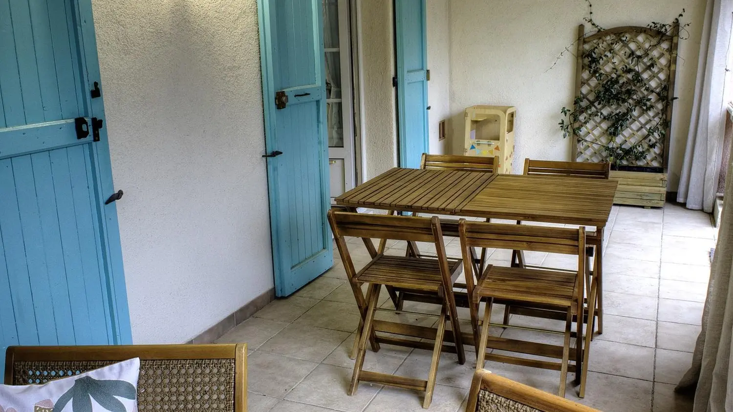 Terrasse Gîte La Rose et Le Loup Gîtes de France Alpes-Maritimes Speracedes