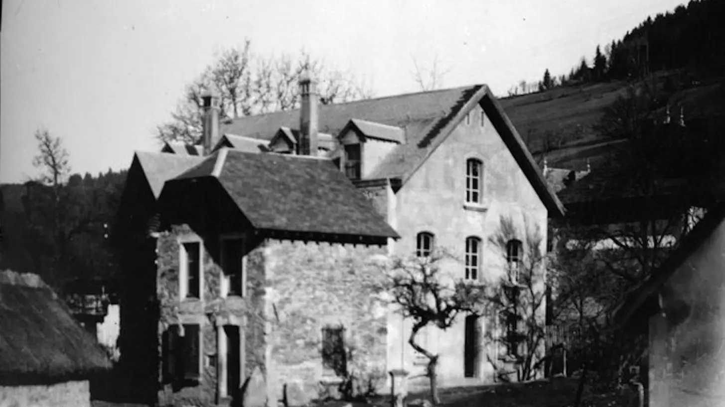 La maison qui abrite le gîte telle qu'elle était dans les années 20.