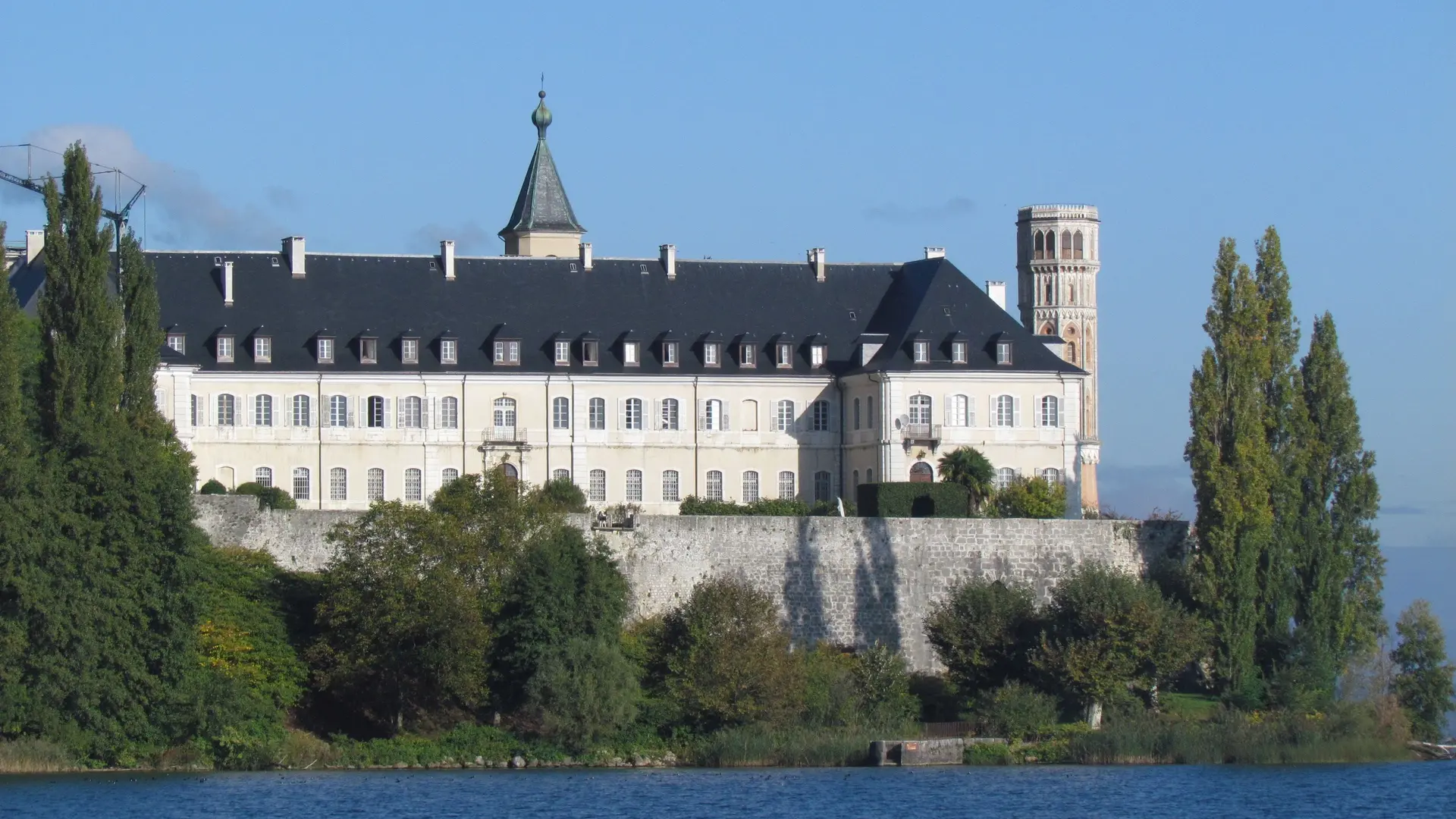 Vue sud de l'abbaye