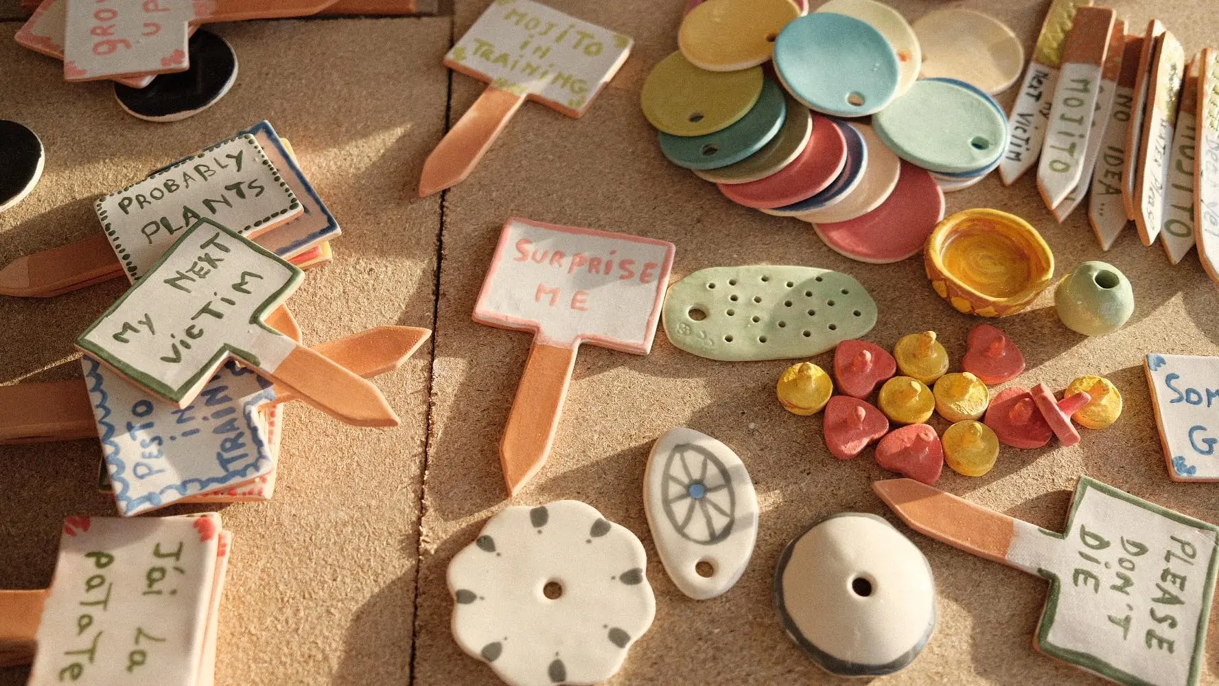 Atelier d'initiation à la poterie avec la céramiste Corinne Campenio à Collobrières