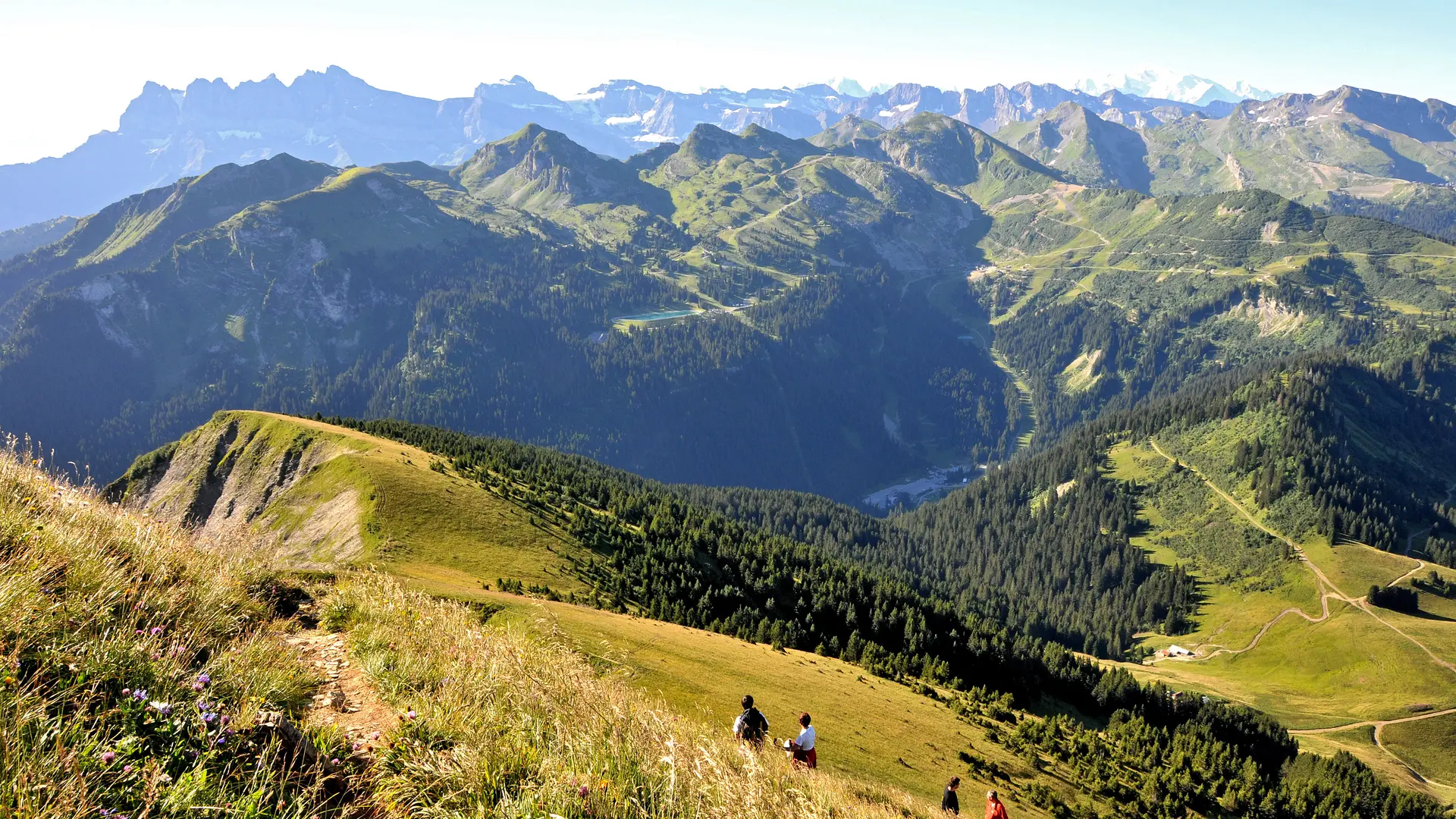 Montée sur la crête de Coincon