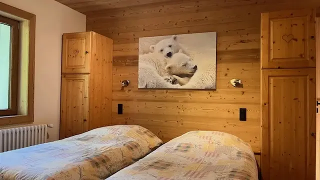 Chambre avec 2 lits 1 place