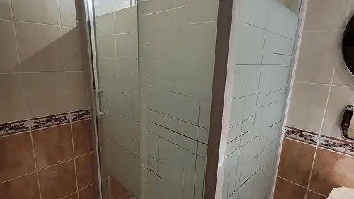 Salle de bain - L'Étape Caturige CHORGES