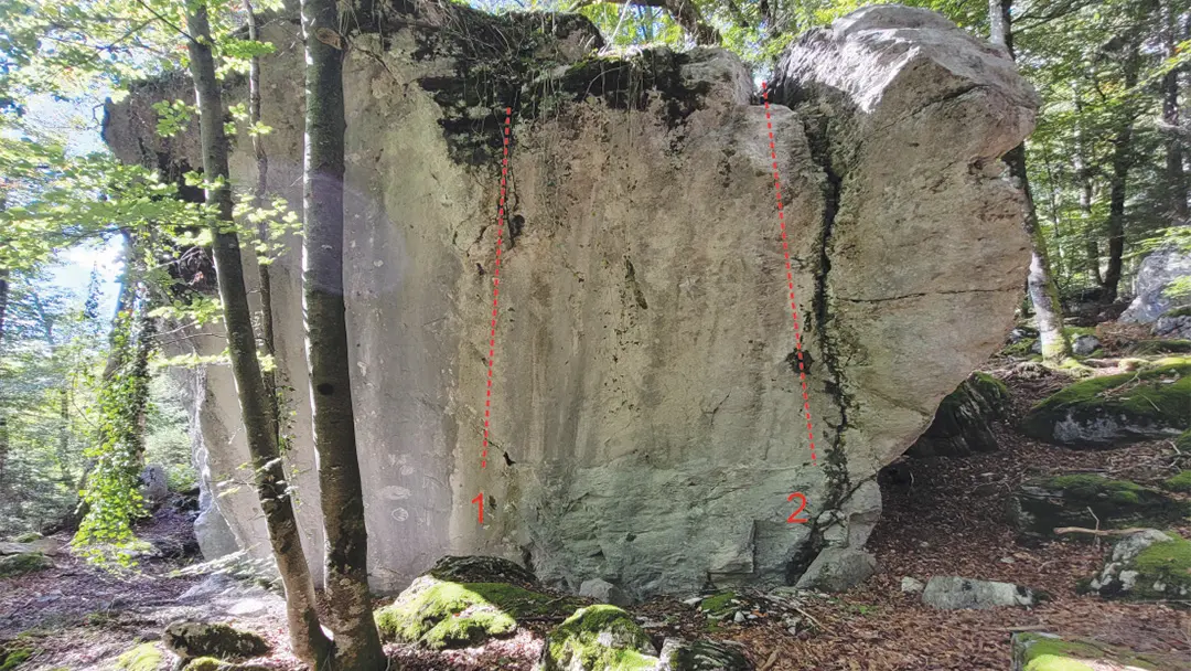 Bloc du bas (face Est)  1/ ? 2/ La fissure 6c Relais commun