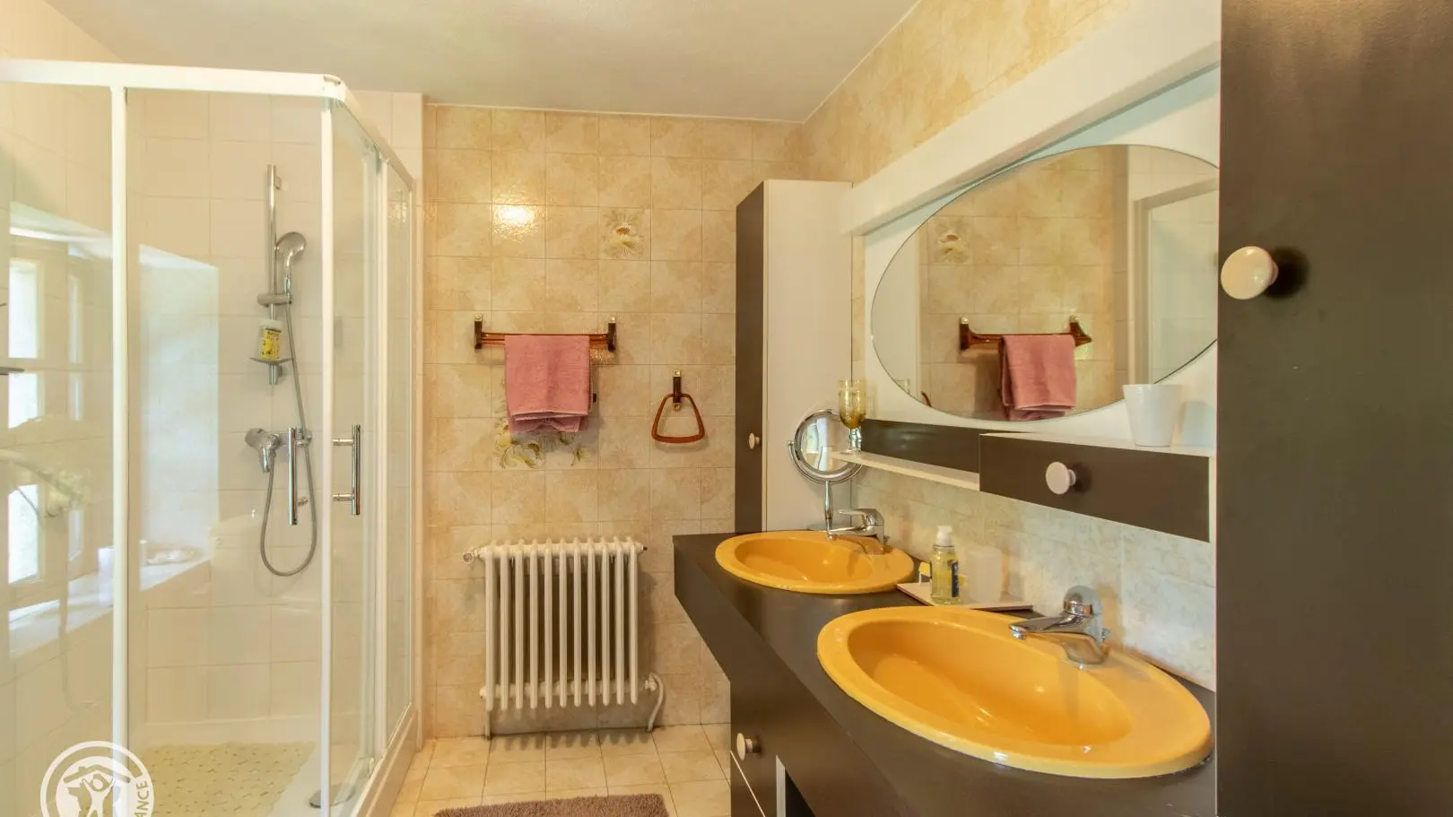 Chambre 4 avec salle d'eau privative