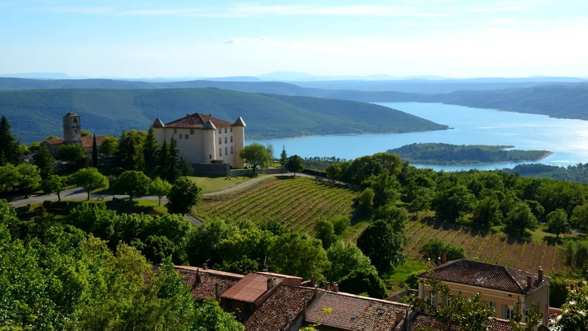 Le château d'Aiguines