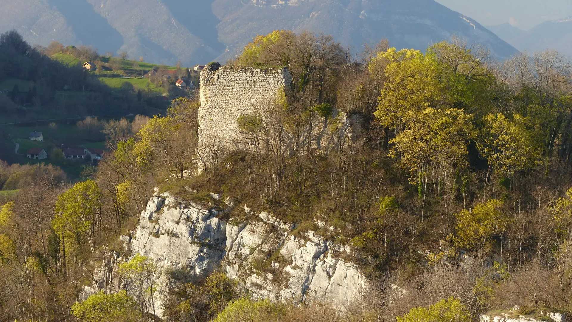 Château de Montbel Novalaise