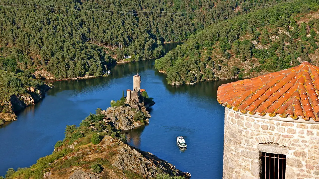 A VOIR : les gorges de la Loire