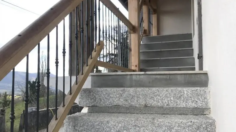 Accès par escalier extérieur