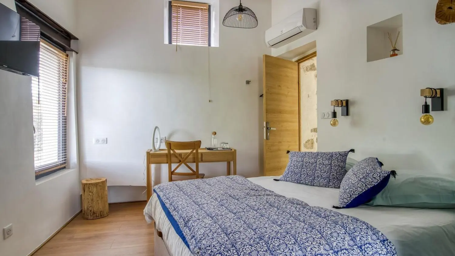 Chambre N+1 Mas d'Osmeea (6 pers.) à Roquefort-les-Pins Gîtes de France Alpes-Maritimes