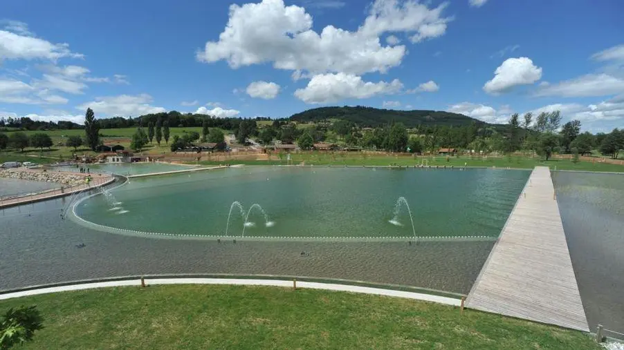 Lac des sabins à CUBLIZE à 15 kms du gîte