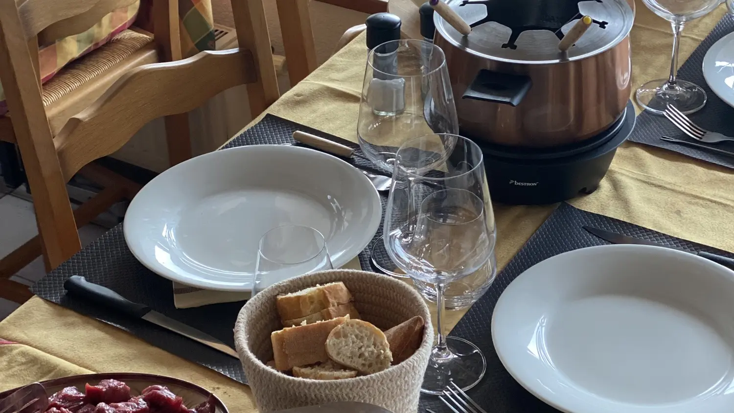 repas fondue savoyarde