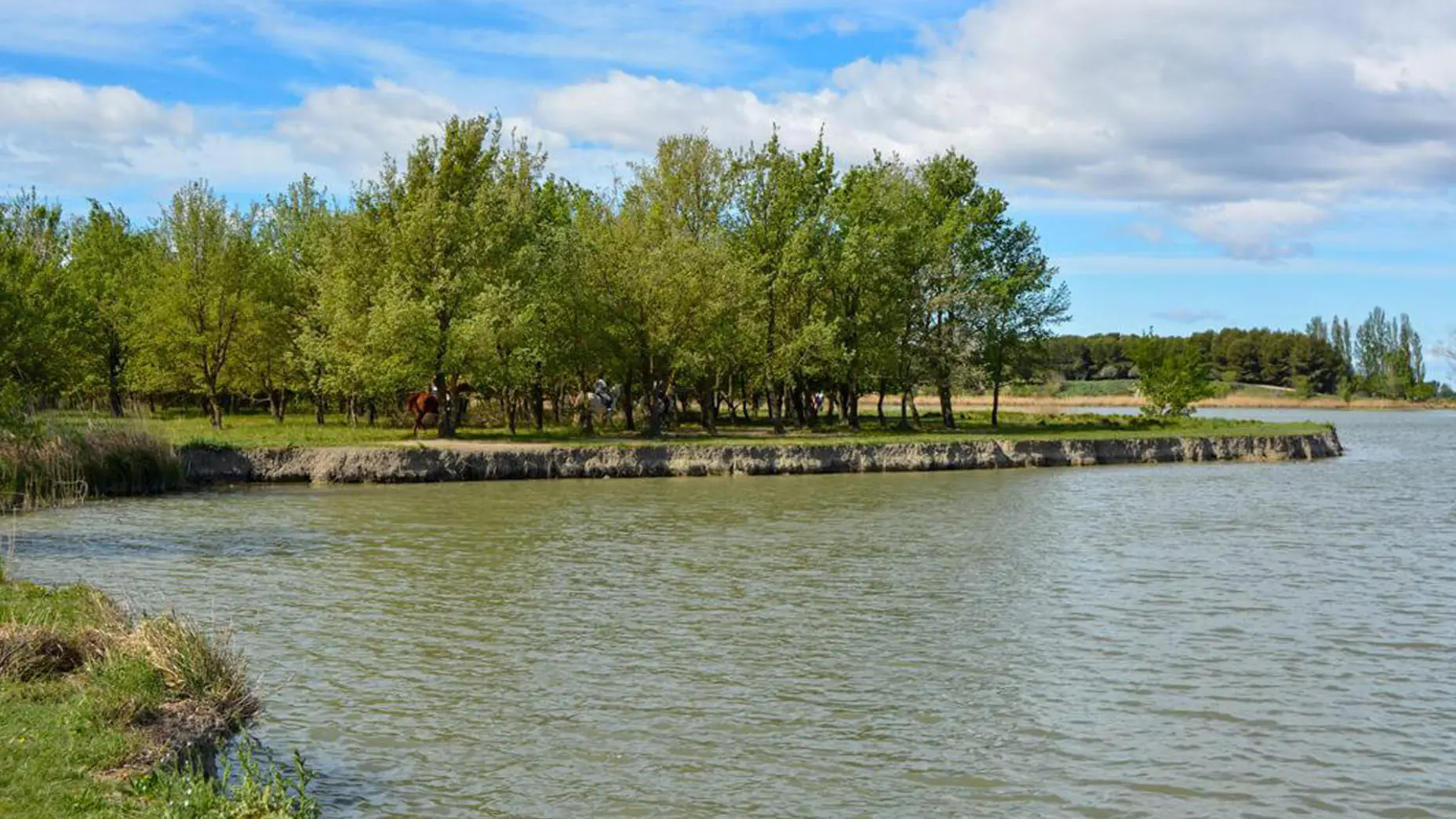 Lac du Barreau_Saint-Rémy-de-Provence