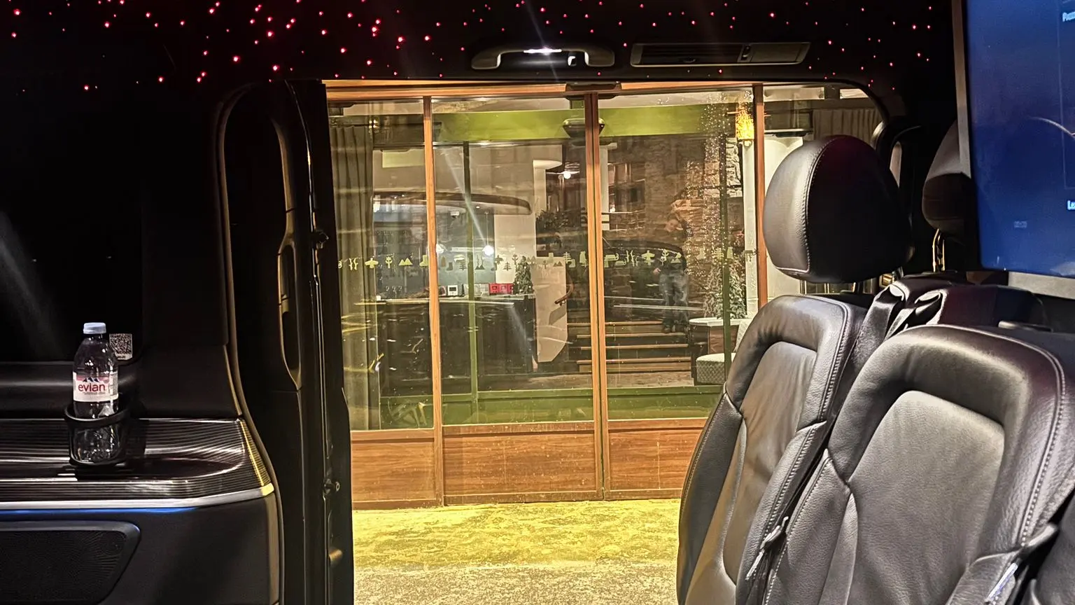 Intérieur van_HM Taxi