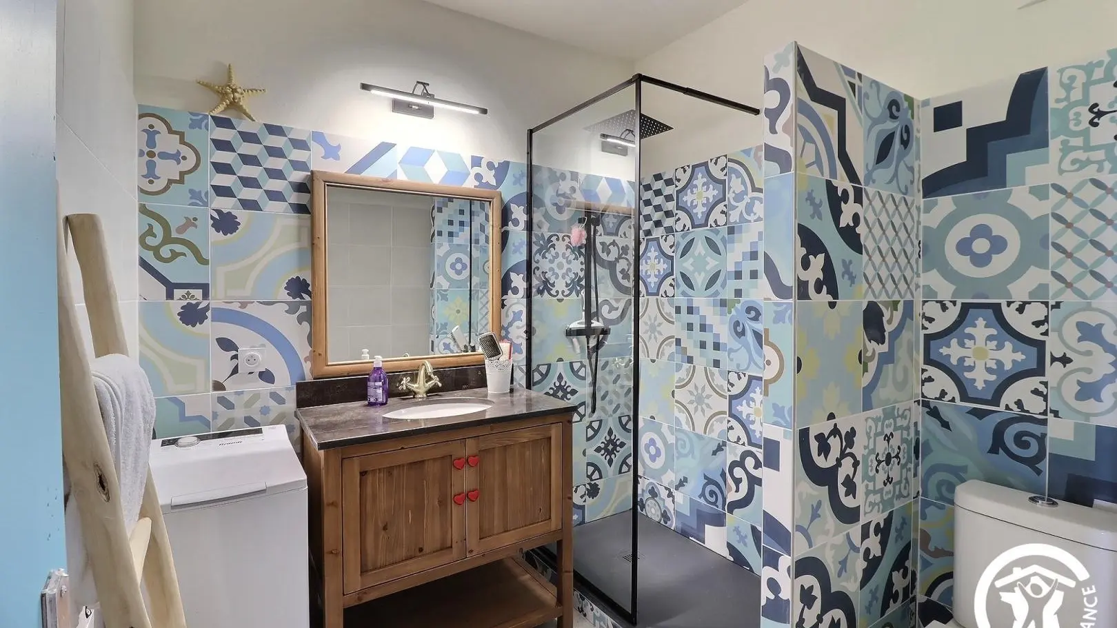 Salle d'eau / wc avec lave-linge