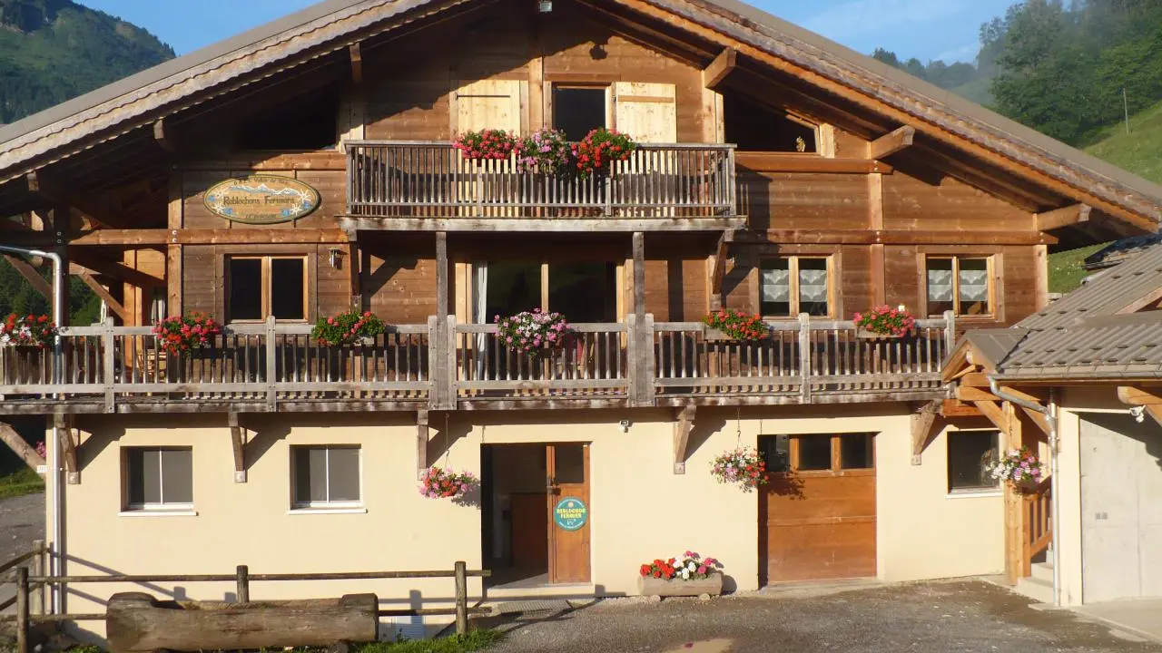 Apartment dans ferme - été