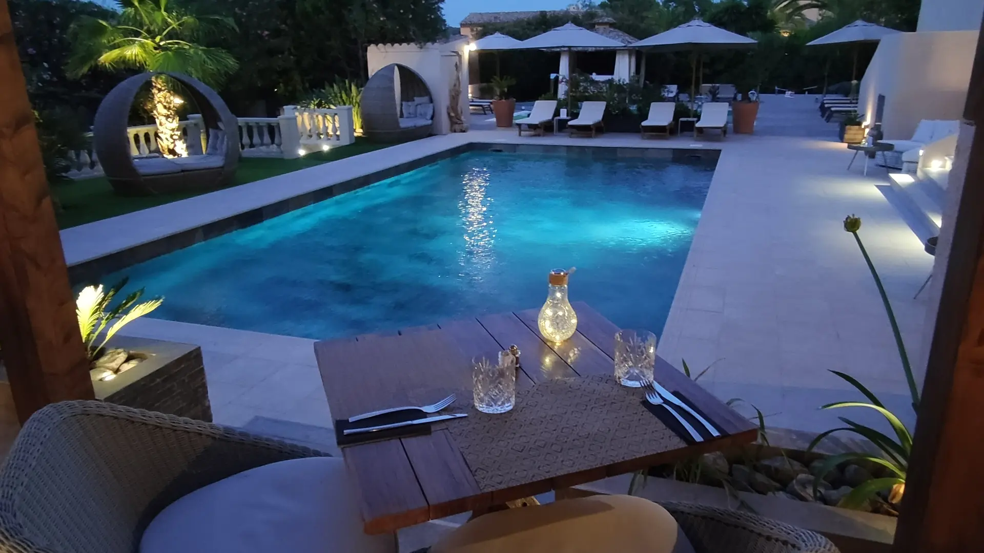 Diner piscine La Villa Dune