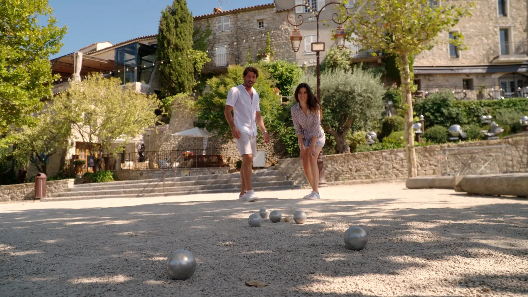 Pétanque sur la Place des Patriotes à Mougins