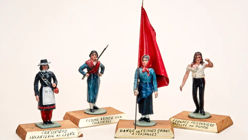 Combattantes de la Commune de Paris (figurines en plomb, après 1871)