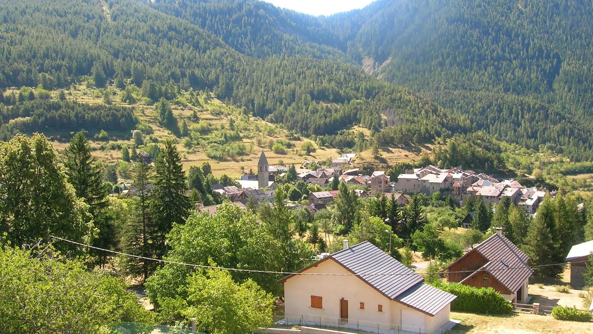 Gîte Chez Memene-Vue du balcon-Valdeblore-Gîtes de France des Alpes-Maritimes