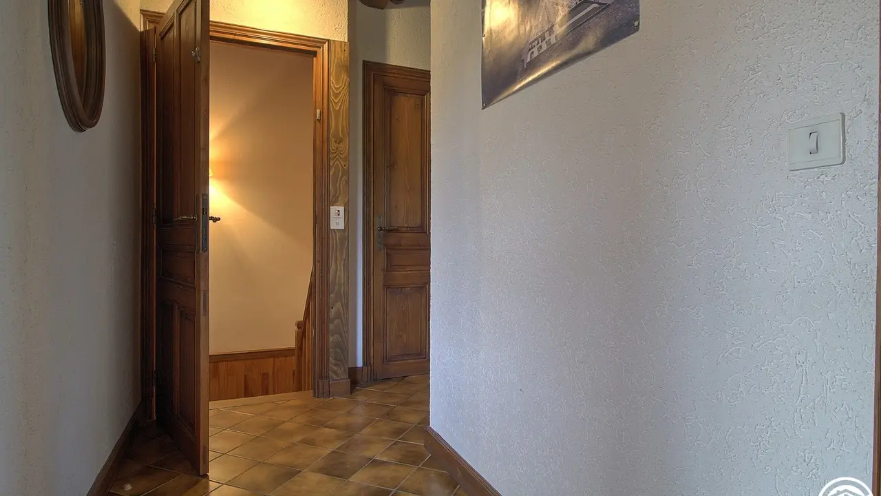 Le couloir au 1ère étage,en haut de l'escalier